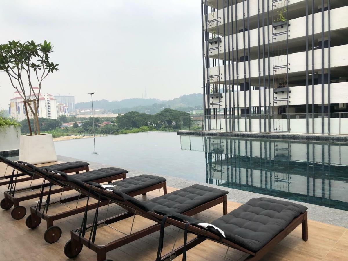 Vivo Suites By Subhome Kuala Lumpur Bagian luar foto