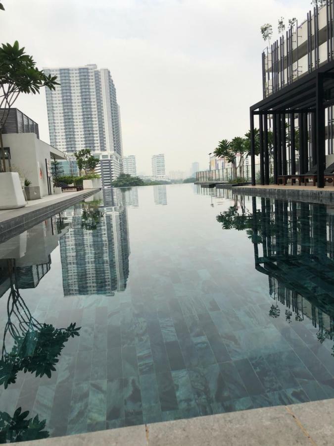 Vivo Suites By Subhome Kuala Lumpur Bagian luar foto