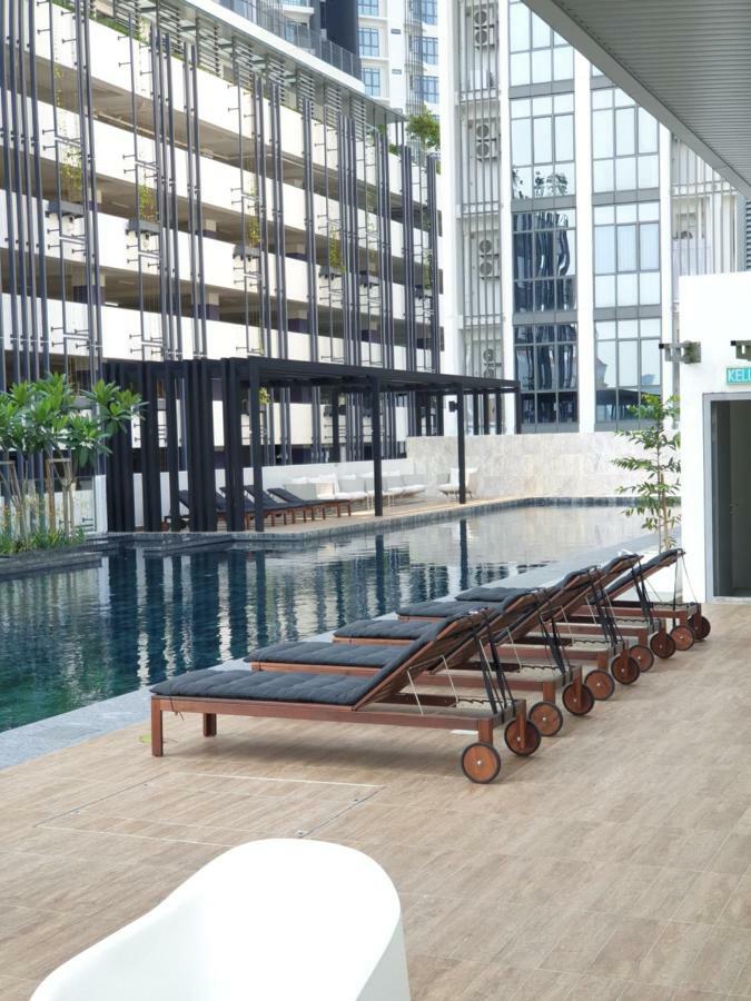 Vivo Suites By Subhome Kuala Lumpur Bagian luar foto