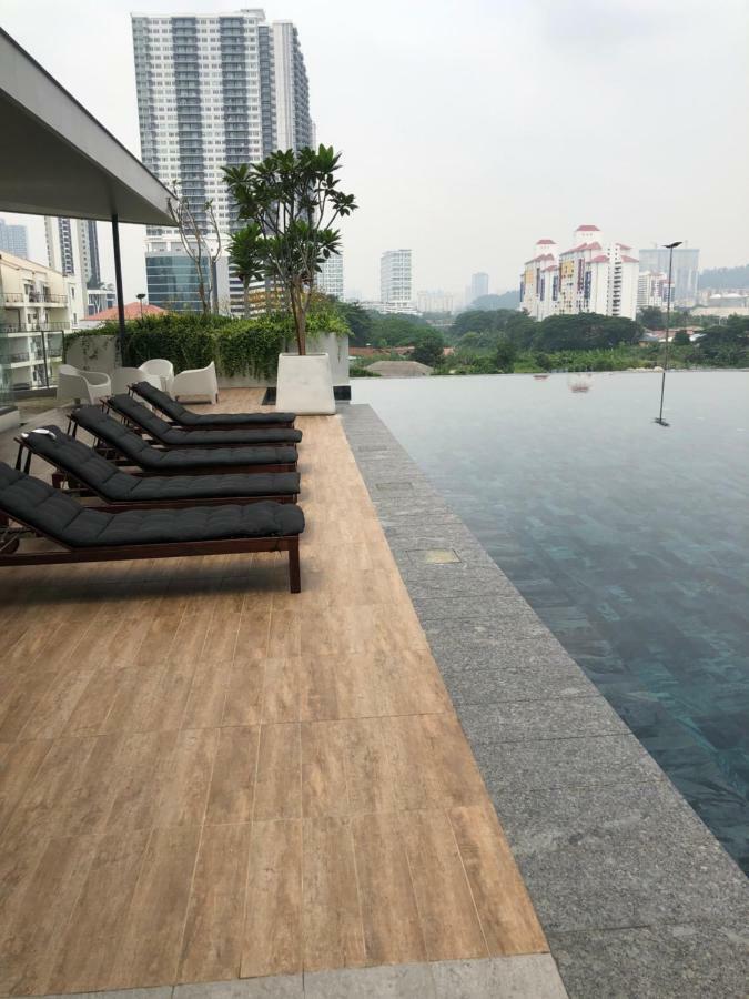 Vivo Suites By Subhome Kuala Lumpur Bagian luar foto
